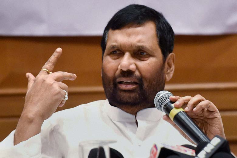 Ram-Vilas-paswan-attacks-lalu-nitish-mayavathi-niharonline.jpg