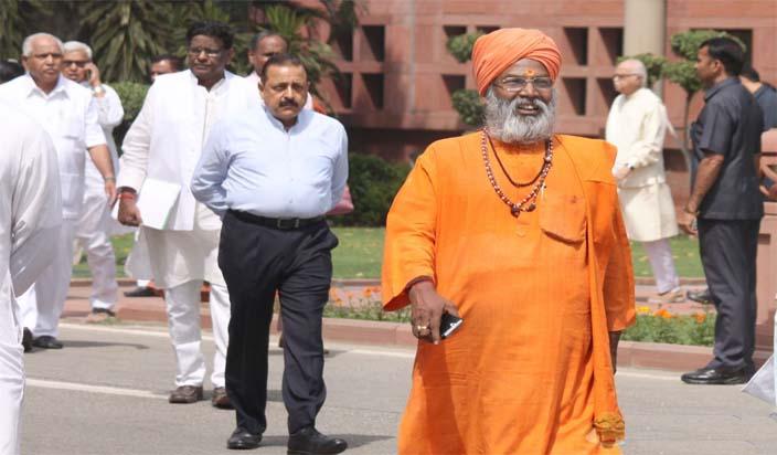 Sakshi-Maharaj-Al-Qaeda-threatens-to-kill-niharonline