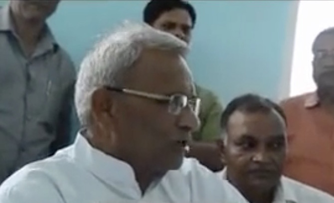 Tota-Ram-Yadav_fires_niharonline.jpg