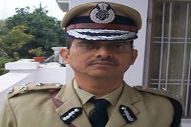 amitabh_thakur_niharonline