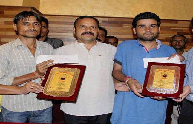 bravehearts_got_the_police_job_for_caught_naved_niharonline