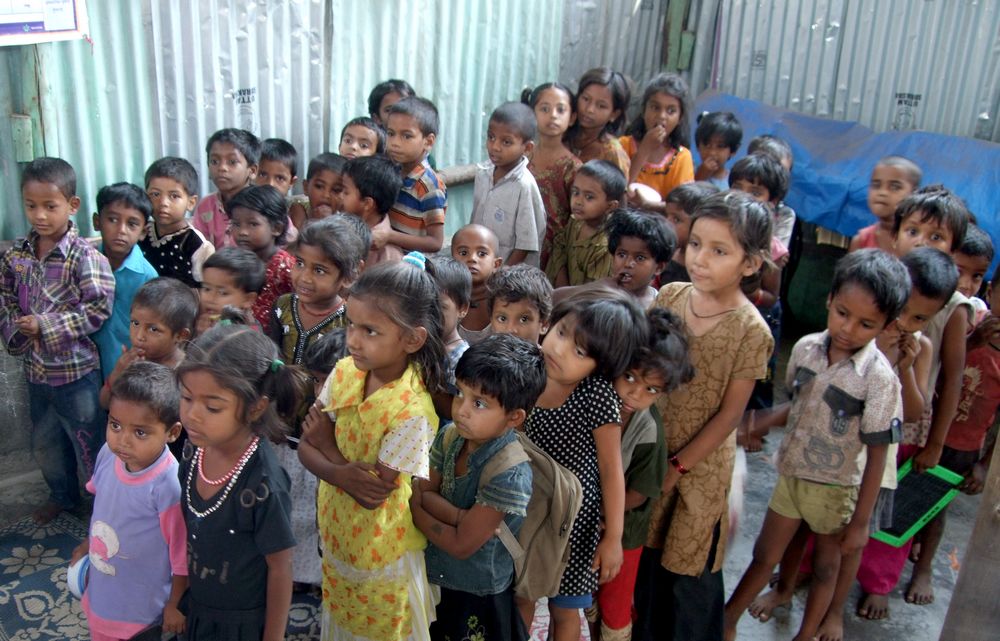 children_dwarves_in_up_niharonline