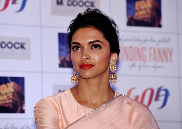 deepika_padukone_said_no_hurry_for_marriage_niharonline