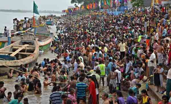 godavari_river_pushkaralu_25_pilgrims_dies_niharonline