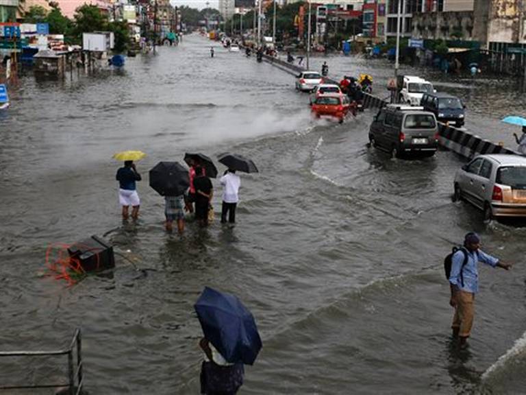 heavy-rain-in-tamilnadu-72-died-niharonline
