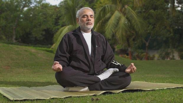 modi_tweets_about_yoga_posture_shashankasan_niharonline