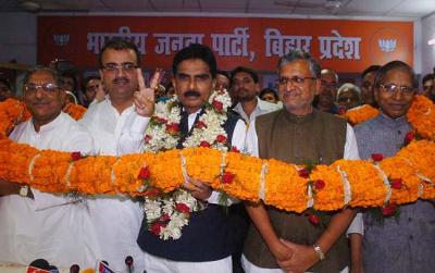 monazir-hassan-expelled-from-bjp-niharonline