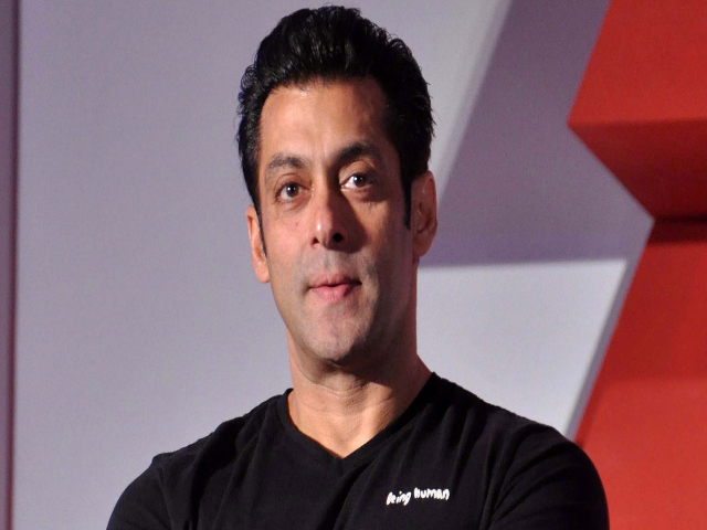 salman-bodyguard-slap-salman-khan-fan-niharonline