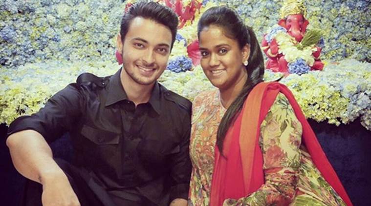 salman_sister_arpita_khan_pregnant_niharonline