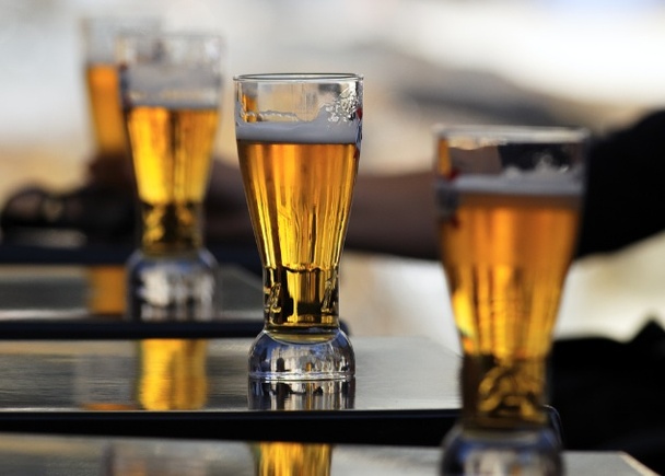 sc-upholds-kerala-liquor-restrictions-niharonline