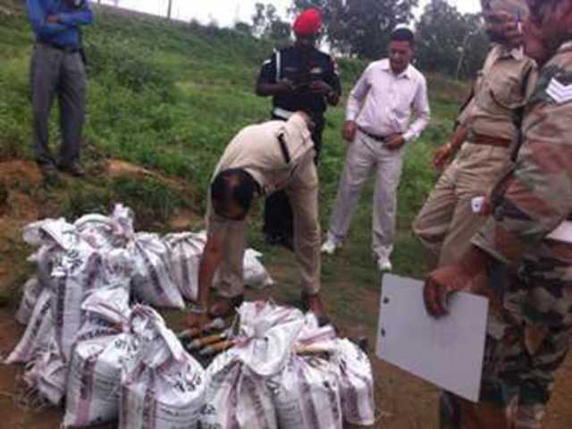 seven_bombs_found_near_railway_line_in_shahabad_niharonline