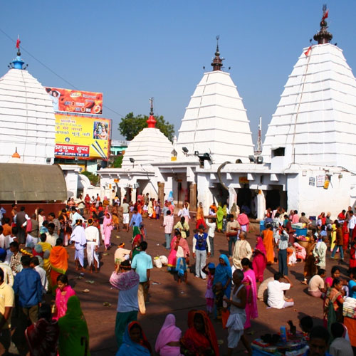 stampede_at_temple_in_jharkhand_deoghar_niharonline