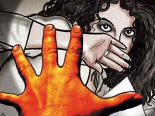 teen-raped-in-moving-bus-near-bengaluru-niharonline