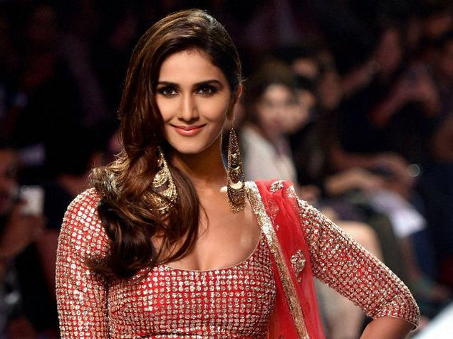 vaani_kapoor_niharonline
